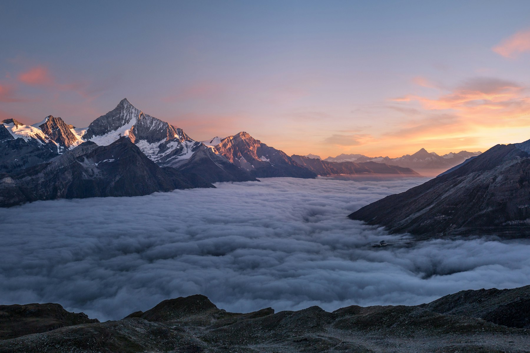 Stille Berglandschaft im Morgenlicht